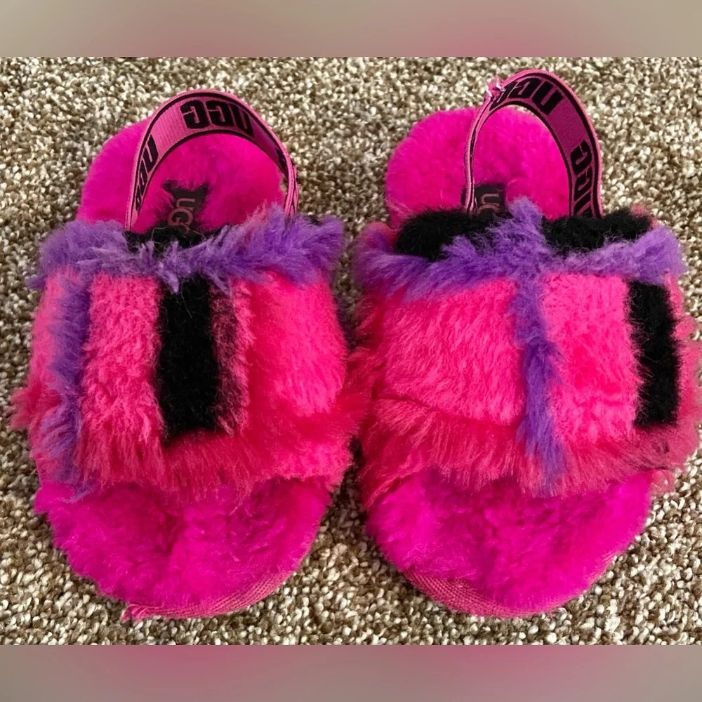 UGG BABY FLUFF  SLIDE SLIPPER SANDAL SIZE 2/3 INFANT SHADE HOT PINK
